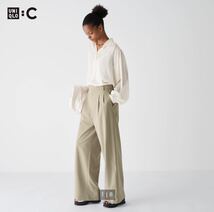 UNIQLO C タックワイドストレートパンツ ベージュ Mサイズ_画像1