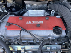 RALLIART　４B1系ターボエンジン車用エンジンプラグカバー(CZ4A・CY4A・CX4A）