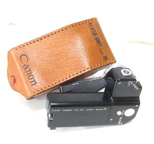 ▲(R602-D33)現状品　Canon FLASH UNIT model Ⅲ　 キャノン フラッシュ ユニット 革ケース付き