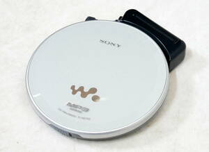 ▲(R604-E35)ジャンク SONY D-NE730 ソニー CDウォークマン WALKMAN CDプレーヤー MP3対応 シルバー