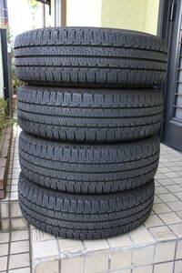 ミシュラン・アジリス・MICHELIN　215/70R15 4本SET　ハイエース　カムロード　ライトトラック　１０９Q