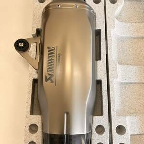 BMW R1250GS R1250GSA AKRAPOVIC スリップオンマフラー スポーツマフラー 純正パーツ 新品未使用の画像1