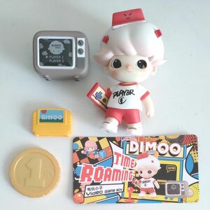 dimoo フィギュア　popmart ビデオゲームボーイ　video　game　Boy フィギュア