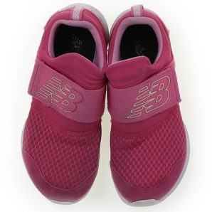 ニューバランス New Balance スニーカー 靴20cm～ 女の子 子供服 ベビー服 キッズの画像1