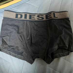 DIESEL　00CEM300FQG98A　