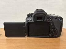 Canon キャノン　EOS 80D ボディー　一眼カメラ　バッテリー付き_画像2