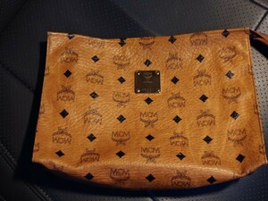 ☆送料無料　【中古】美品　MCM クラッチバッグ　エム・シー・エム　セカンドバッグ