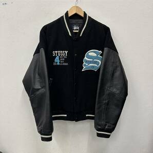 ⑮ STUSSY OLD STUSSY オールドステューシー スタジャン 90s BIG4 M black ブラック MADE IN USA 袖レザーの画像1