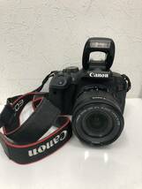 ⑮ 【通電済み】Canon キャノン デジタル 一眼 カメラ BLK ブラック EOS Kiss X9i ダブル ズームキット_画像2