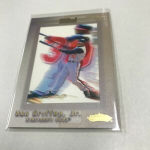 Ken Griffey JR 2001 Fleer Showcase Avant Card