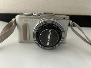 OLYMPUS オリンパス E-PL8 M.ZUIKO DIGITAL 14-42mm 1:3.5-5.6 デジタル　ミラーレスカメラ　中古現状品