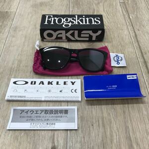 210 D 1円〜 釣り OAKLEY Frogskins オークリー サングラス フロッグスキン 中古