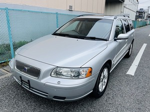 18年　ボルボワゴン　V70　本革　ナビ　TV　サンルーフ　予備検査付　売切り