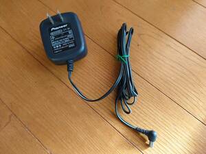 42 Pioneer (Pioneer) AC adaptor VT-18