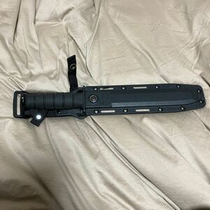 KA-BAR サバイバルナイフ