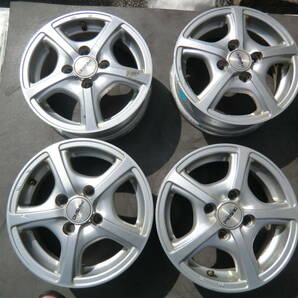 中古アルミホイール 13×4.5J+45 PCD100/4穴 ハブ径72ミリ 4本の画像1