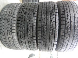 スタッドレスタイヤ　DUNLOP WINTERMAXX　SJ ８ ２０５/７０R15　残り溝７～８ミリ　4本