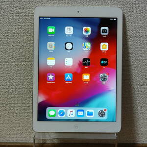 中古品 Apple iPad Air Wi-Fi+Cellular 16GB MD794JA/A au シルバー