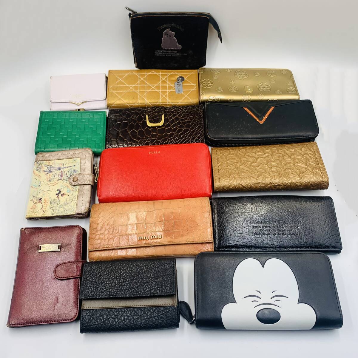 Yahoo!オークション -「coach折り財布」の落札相場・落札価格 Yahoo!オークション -「coach折り財布」の落札相場・落札価格