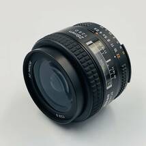 【未使用保管品】Nikon AF NIKKOR 28mm F2.8D ニコンレンズ レンズフード付き【閉店カメラ店展示品】_画像2