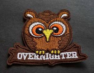 《夜更かし萌茶フクロウ》◎新品◎『OVERNIGHTER オーバーナイター』フクロウ 刺繍ワッペン（パッチ）■旅行 ミリタリー オートバイ 二輪車