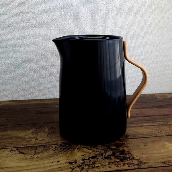 Stelton ステルトン EMMA エマ 　　　　　　　　　バキュームジャグ ティー 1.0L　ブラック