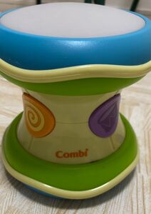 コンビ　楽器のおもちゃ　知育玩具　メロディ　音楽　combi