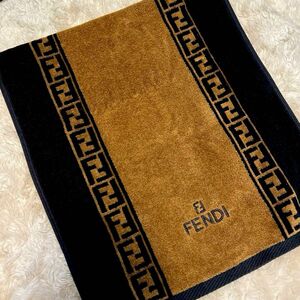 【新品未使用】FENDI フェンディ フェイスタオル