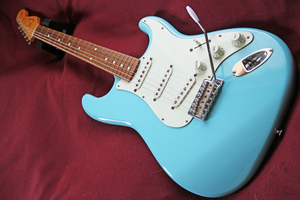 【Fender Japan】ST62 Exclusive Classic 60s Stratocaster Sonic Blue（USA Vintage PU搭載／オイルコンデサー）日本製