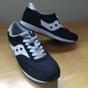 サッカニー ホーネット　SAUCONY HORNET スニーカー