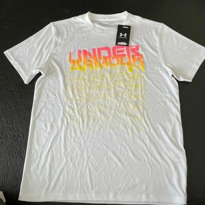 新品未使用！アンダーアーマーunder armor Tシャツ　MD