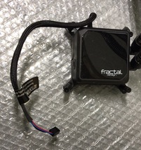 YL0036■中古品■Fractal Designフラクタルデザイン 水冷一体型CPU用クーラー FD-WCU-KELVIN-S24-BK ファン セット 240mmラジエーター_画像4