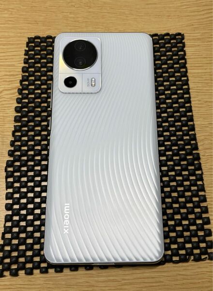 美品 Xiaomi CIVI 2 8/256 ホワイト SIMフリー 中国版