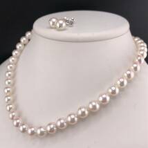 E02-6542 【箱付き☆2点SET】アコヤパールネックレス＆イヤリング 8.5mm~9.0mm 40cm 45g 2.8g ( アコヤ真珠 Pearl necklace SILVER )_画像2