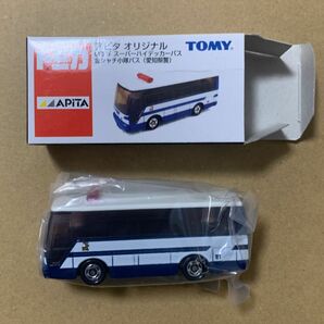 トミカ　アピタ　オリジナル　いすゞ　スーパーハイデッカーバス　金シャチ小隊バス　愛知県警