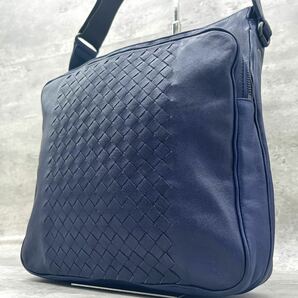 1円～【極美品】BOTTEGA VENETA ボッテガヴェネタ ショルダーバッグ ビジネスバッグ サコッシュ イントレチャート 大容量 メンズ ブルー 青の画像1