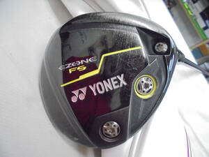 YONEX