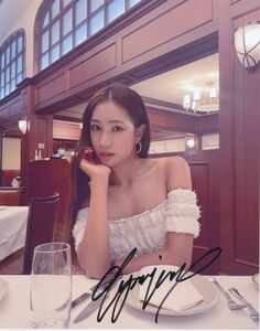 Yoo Hyun-Ju ユ・ヒョンジュ★直筆サイン写真★証明書COA◆8359