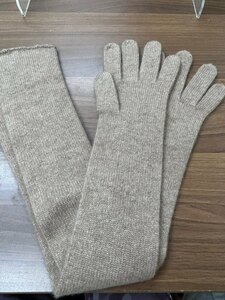 未使用　カシミア１００％　ロング手袋　手囲い２０cm Mサイズ　Cashmere Cashmere