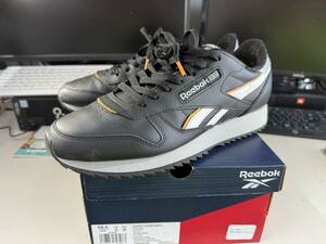 売切り！　reebok CLASSIC LEATHER （コアブラック）used