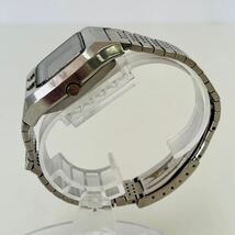 SEIKO セイコー 0674-5000 デイデイト スクエア デジタル クオーツ 腕時計 電池切れ 動作未確認 H50_画像3