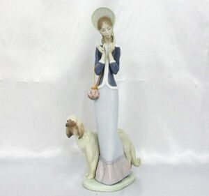 ☆Lladro リヤドロ ★ 犬と散歩 フィギュリン　約32.5cm　陶器　置物 長期保管品☆訳アリ