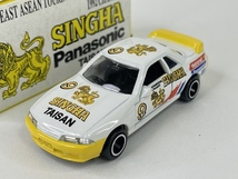 トミカ 40-2-7 日産 スカイライン GT-R R32 レーシング SINGHA TAISAN ガリバー特注 箱に浮きがあります_画像5