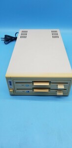 2HD 5インチ FDD フロッピーディスクドライブ 外付け 通電確認のみ PC-98 SP-5W メーカー？ 保護シート付 長期保管 ジャンク