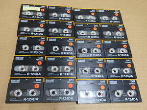 !〇貴重 !! プロ用 DAT カセット テープ 計２０本 maxell PROFESSIONAL 124min. R-124DA マクセル 日本製 室内保管品