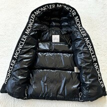 1円～ 未使用級 MONCLER モンクレール MONTCLA モンクラー ダウンジャケット ブラックワッペン 黒 刺繍ロゴ ケース ハンガー付き 1スタ 0_画像4