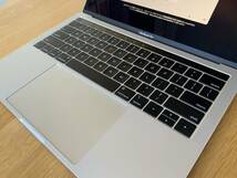 MacBook Pro 13.3インチ 2018 2.3GHz クアッドコア Intel Core i5 16GBメモリー 500GB SSD USキーボード シルバー_画像2