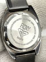 【電池切れ】ROXY ロキシー クォーツ 腕時計 黒文字盤 クッションケース シルバーカラー レディース RX210_画像2