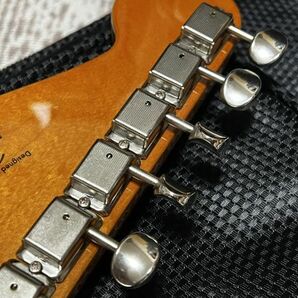 Squier by Fender Classic Vibe 60s Stratocaster ロックペグ ストラトキャスター エレキギター レイクプラシッドブルーの画像6