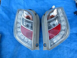 さ　　LA300S　L310S　　 ミライース 後期　　　テールランプ　　左右　　ＬＥＤ　TOKAIDENSO 20511